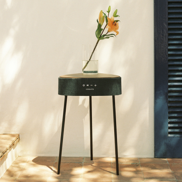 SPEAKER TABLE 180 - Luidsprekertafel Met 180o Unidirectioneel Geluid, Bluetooth En Draadloos Opladen Donker Hout
