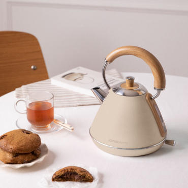 KETTLE RETRO - Chaleira Elétrica Areia By CREATE