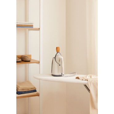 IRON DUAL PRO - Ferro De Engomar A Vapor Horizontal E Vertical 800 Ml Com 4 Modos De Engomar Off-white By CREATE