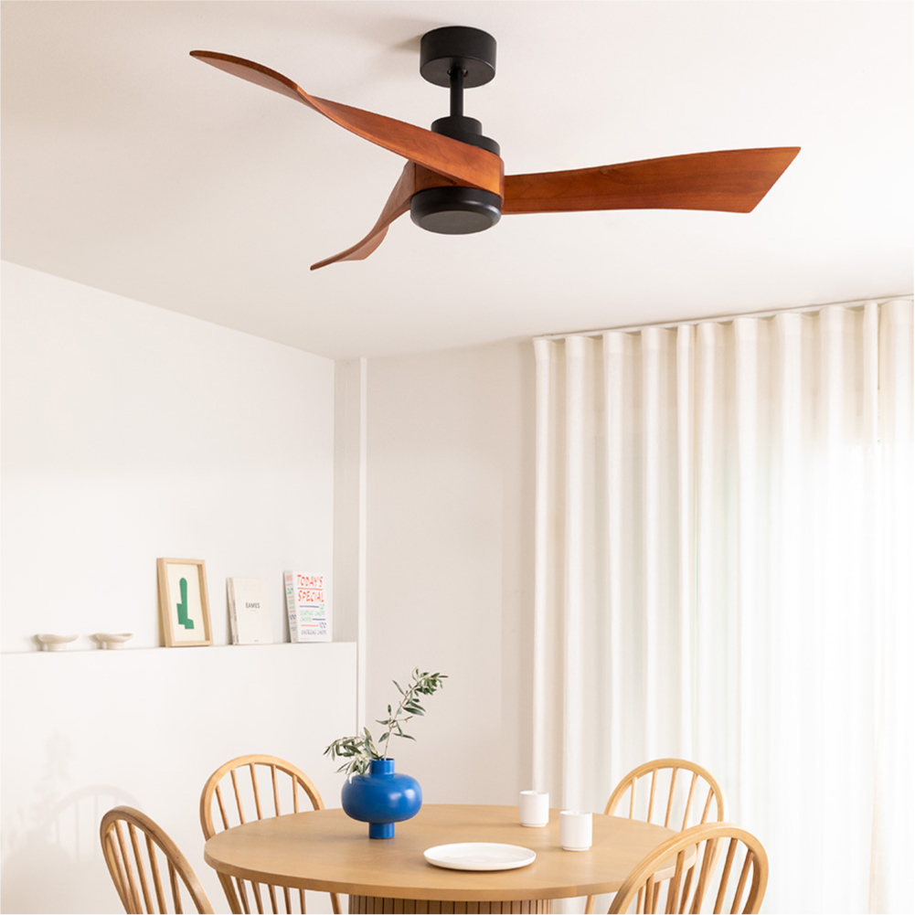 WIND CURVE - Silent 40W ceiling fan Ø132 cm 100% wood Without light