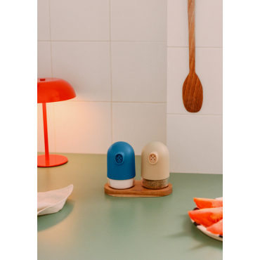 KITCHENWARE STUDIO - Salt and pepper shakers with base Cobalt blue