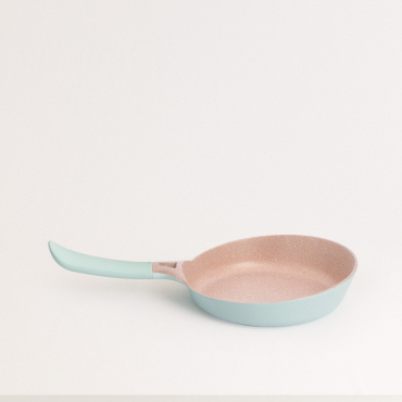 PAN STUDIO - Cast Aluminium Frying Pan with Bakelite Handle 20cm