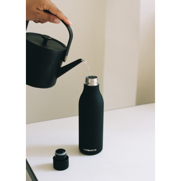 BOTTLE STUDIO - Stainless steel thermos bottle 550ml Black