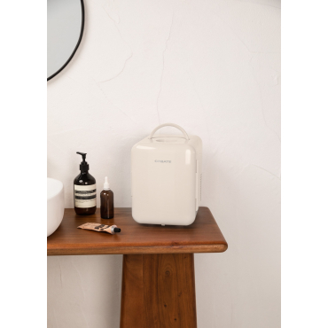 FRIDGE MINI BOX - 4L hot and cold mini fridge for cosmetics Offwhite