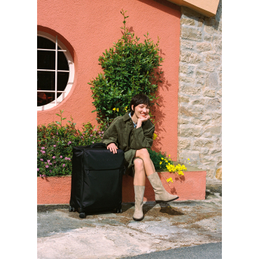 LUGGAGE STUDIO SOFT - Soft polyester suitcase with TSA lock and multidirectional wheels Black
