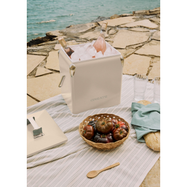 COOLER RETRO - 13L Thermal Portable Cooler with Bottle Opener Sand