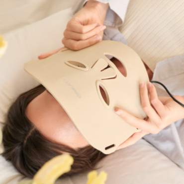 SKINCARE LED MASK 8 in 1 - 8-in-1 LED Treatment Mask Sand